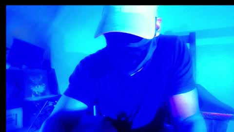 StraightPlush online show from 5, 3, 2026