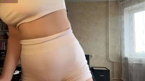 Snapshot of plush_flame_twinkle_meow chatting on 14, 12, 2025 Vasilisa online show from 14, 12, 2025