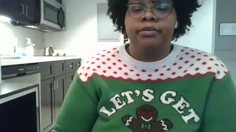 Plushbunny420 online show from 24, 12, 2024