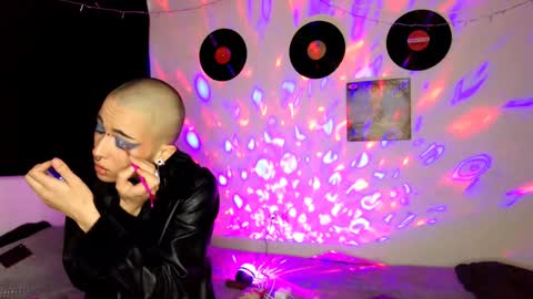 Snapshot of plutonblue369 chatting on 18, 12, 2024 online show from 18, 12, 2024