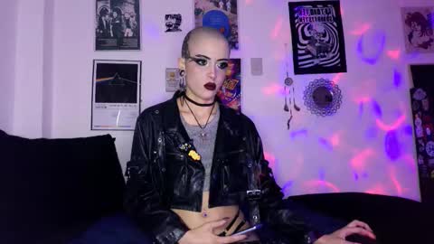    online show from 20, 10, 2025