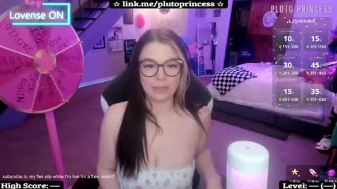 Snapshot of plutoprincess69 chatting on 21, 4, 2026 Pluto Princess online show from 21, 4, 2026
