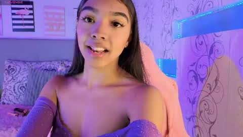 Snapshot of pocahontas_moon chatting on 16, 7, 2026 Pocahontas online show from 16, 7, 2026