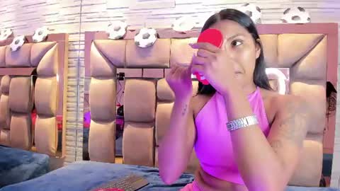 Snapshot of pocahontas_pow chatting on 27, 6, 2026 Pocahontas online show from 27, 6, 2026