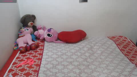 Snapshot of pocahontas_princess__ chatting on 7, 5, 2026 Pocahontas online show from 7, 5, 2026