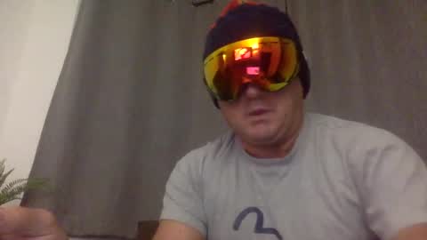 Snapshot of poe215241 chatting on 17, 1, 2025 poe215241 online show from 17, 1, 2025