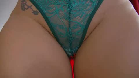 poison_milf_ online show from 13, 11, 2025