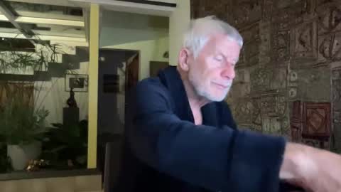 Snapshot of polderkauw chatting on 2, 5, 2026 Paul online show from 2, 5, 2026