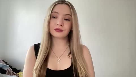 polishangel222 online show from 26, 4, 2026
