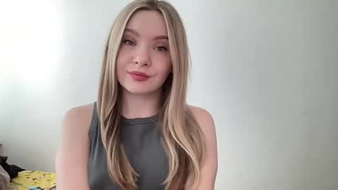 polishangel222 online show from 11, 5, 2026