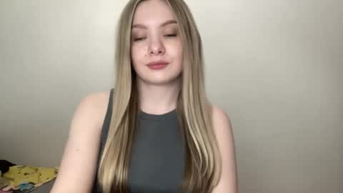 polishangel222 online show from 11, 5, 2026