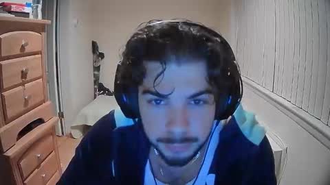 Snapshot of polk80 chatting on 18, 12, 2025 POLK online show from 18, 12, 2025