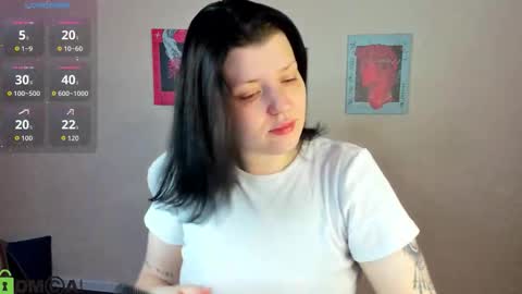 Polly online show from 4, 10, 2025