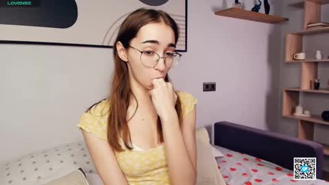 Polly online show from 25, 9, 2025