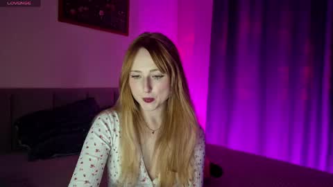 polly_candyy online show from 10, 4, 2026