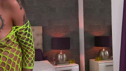 Snapshot of polly_curiouss chatting on 4, 5, 2026 polly_curiouss online show from 4, 5, 2026