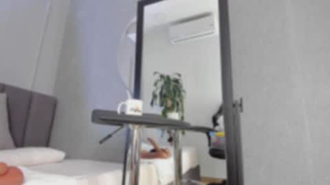 POLLY online show from 9, 9, 2025