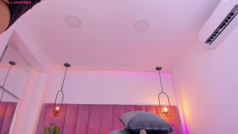 Snapshot of pollybabe_ chatting on 22, 6, 2026 POLLY online show from 22, 6, 2026