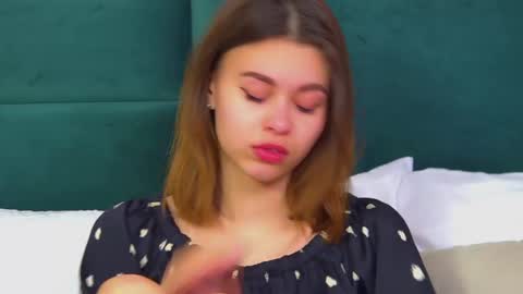 Snapshot of pollylanders chatting on 19, 2, 2025 Polly online show from 19, 2, 2025