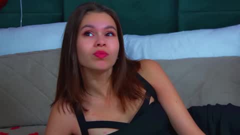 Snapshot of pollylanders chatting on 12, 2, 2026 Polly online show from 12, 2, 2026