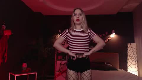 Snapshot of pooja_hegde chatting on 31, 10, 2025 Eva online show from 31, 10, 2025