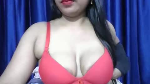 Snapshot of poojalady chatting on 18, 4, 2026 poojalady online show from 18, 4, 2026