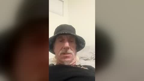 Snapshot of pooljamescharles chatting on 2, 7, 2026 pooljamescharles online show from 2, 7, 2026
