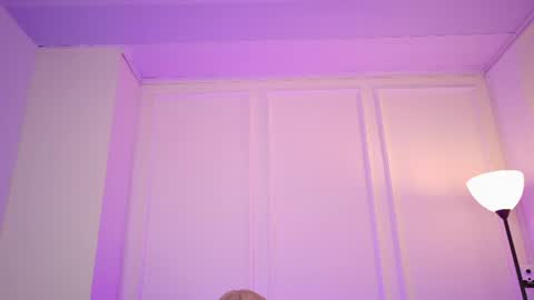 Snapshot of pop_eclipse chatting on 2, 7, 2026 Sara and Kate online show from 2, 7, 2026