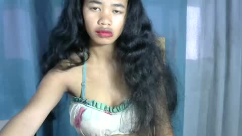 Snapshot of poppy_kelley chatting on 20, 5, 2026 Lilly online show from 20, 5, 2026