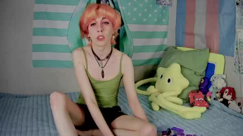 Snapshot of poppyfluffy chatting on 10, 4, 2026 poppyfluffy online show from 10, 4, 2026