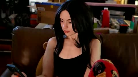 Snapshot of popstarsextape chatting on 20, 10, 2025 A cadia online show from 20, 10, 2025