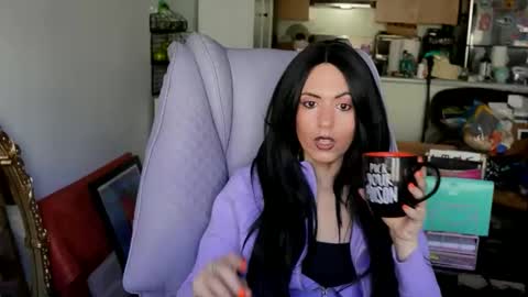 Snapshot of popstarsextape chatting on 11, 11, 2025 A cadia online show from 11, 11, 2025