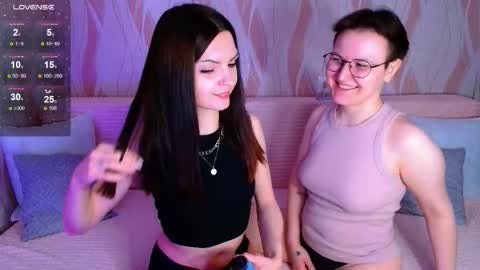 Snapshot of pornostendup chatting on 7, 3, 2026 Ana and Tati online show from 7, 3, 2026