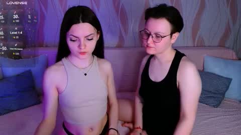 Snapshot of pornostendup chatting on 26, 3, 2026 Ana and Tati online show from 26, 3, 2026