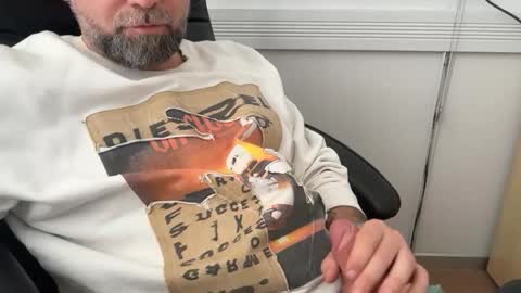 Snapshot of porw23 chatting on 23, 4, 2026 porw23 online show from 23, 4, 2026