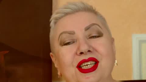 Snapshot of posh_lady chatting on 23, 4, 2026 LADY POSH online show from 23, 4, 2026
