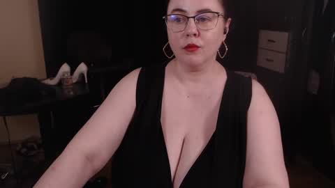 Snapshot of posh_mistress chatting on 9, 3, 2025 PoshMistres    online show from 9, 3, 2025