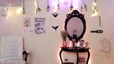 Snapshot of posigore chatting on 20, 12, 2024 Anna Goth independient model online show from 20, 12, 2024