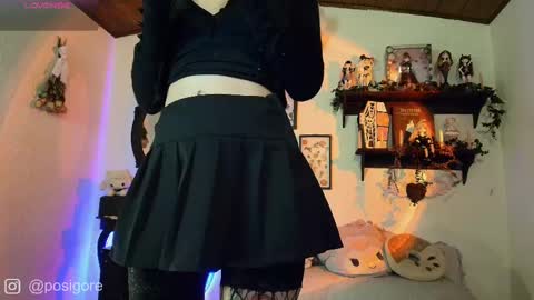 Snapshot of posigore chatting on 4, 3, 2025 Anna Goth independient model online show from 4, 3, 2025