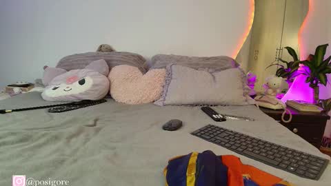 Snapshot of posigore chatting on 14, 11, 2025 Anna Goth independient model online show from 14, 11, 2025