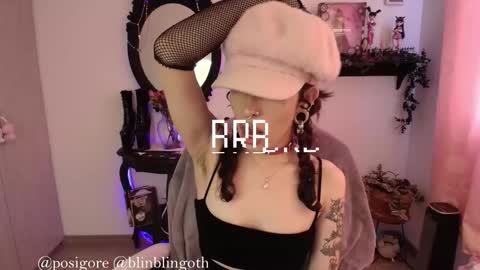 Snapshot of posigore chatting on 11, 3, 2026 Anna Goth independient model online show from 11, 3, 2026