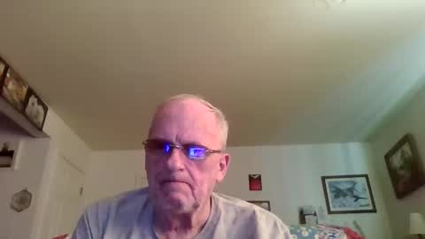 Snapshot of potato_chipz70 chatting on 15, 12, 2025 potato_chipz70 online show from 15, 12, 2025