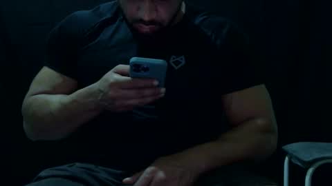 Snapshot of powerdmuscle chatting on 18, 4, 2026 powerdmuscle online show from 18, 4, 2026