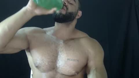 Snapshot of powerdmuscle chatting on 14, 5, 2026 powerdmuscle online show from 14, 5, 2026