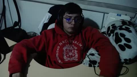 powerfulzeus2 online show from 19, 9, 2025