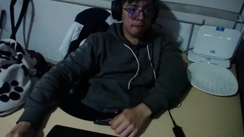 powerfulzeus2 online show from 27, 9, 2025