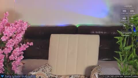 Snapshot of powerrr_ chatting on 22, 11, 2025 Lola online show from 22, 11, 2025