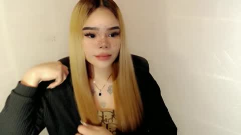 Snapshot of preciousangel69xxx chatting on 12, 1, 2026 MAXXINE online show from 12, 1, 2026