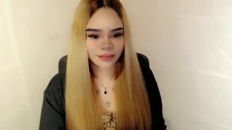 Snapshot of preciousangel69xxx chatting on 13, 1, 2026 MAXXINE online show from 13, 1, 2026