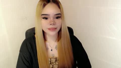 Snapshot of preciousangel69xxx chatting on 14, 1, 2026 MAXXINE online show from 14, 1, 2026